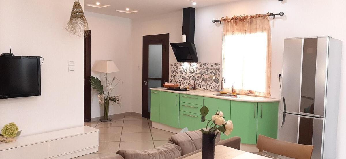 Fufa Haute Standing Appartment S2 Center Монастир Экстерьер фото